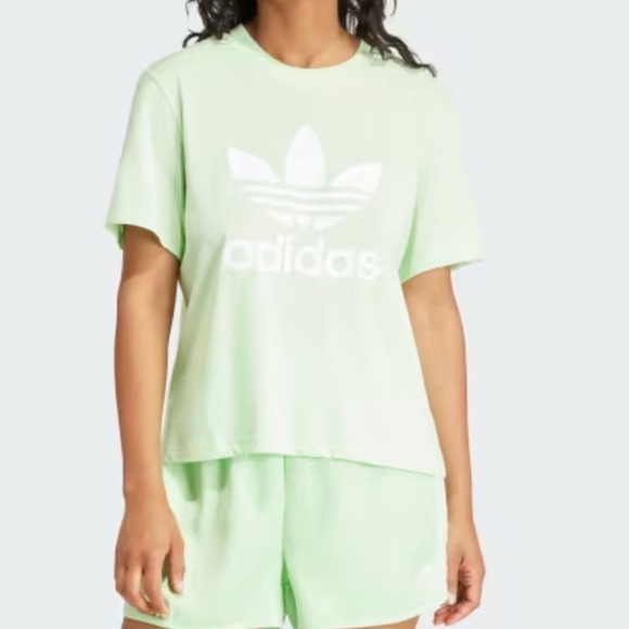 ADIDAS Women’s Adicolor Trefoil Boxy T-Shirt Semi Green Spark Size L NEW - Picture 1 of 6
